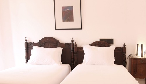 Basic-Doppel- oder -Zweibettzimmer
