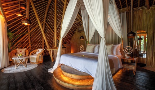 Exclusive-Zimmer, 1 Schlafzimmer, eigener Pool, Talblick