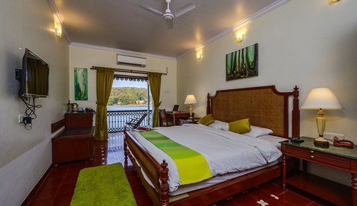 Premium-Doppelzimmer, 1 Doppelbett, Balkon, Flussblick