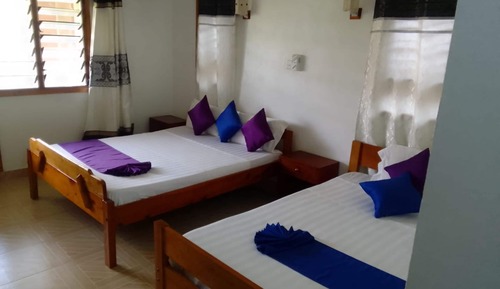 Standard-Zweibettzimmer, Mehrere Betten