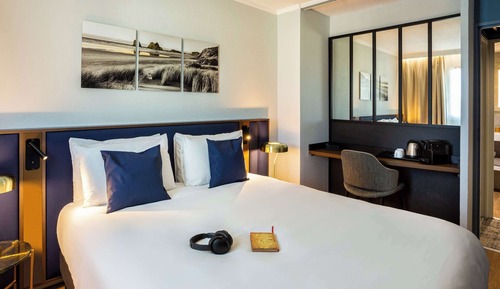Junior-Suite, 1 Doppelbett und Schlafsofa