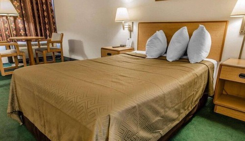 Standardzimmer, 2 Doppelbetten