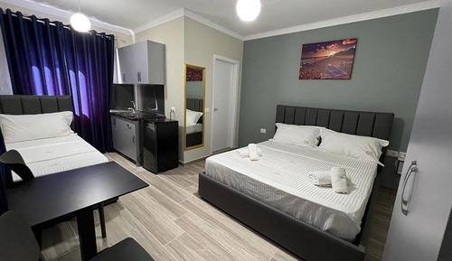 Dreibettzimmer, Küche