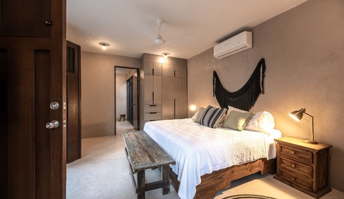 Elite-Zimmer, 1 King-Bett, Poolblick