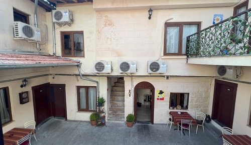 Economy-Doppelzimmer, 1 Doppelbett, zum Innenhof hin