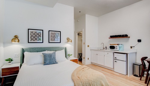 Deluxe-Studiosuite, Blick auf den Innenhof