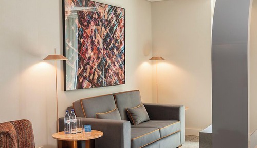Suite, 1 King-Bett, Terrasse (Cloister View, Furnished Terrace)