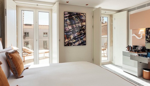 Premium-Zimmer, 1 King-Bett, Terrasse (Cloister View, Furnished Terrace)