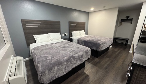 Doppelzimmer, 2 Doppelbetten, Nichtraucher