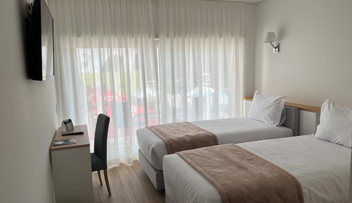 Superior-Zweibettzimmer, 2 Einzelbetten, Flussblick