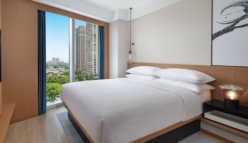 Comfort-Zimmer, 1 King-Bett, Stadtblick