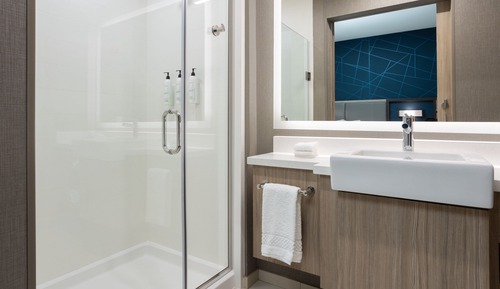 Suite, 1 King-Bett (Mobility Accessible, Tub)