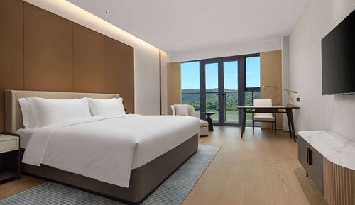 Deluxe-Zimmer, 1 King-Bett, Nichtraucher, Seeblick