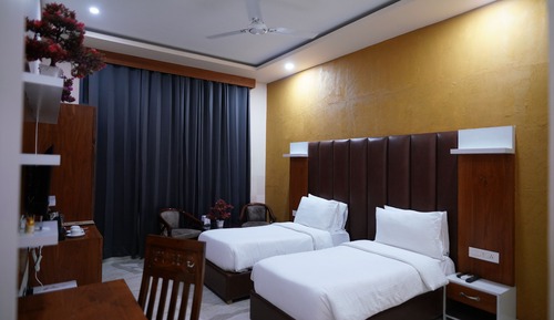 Deluxe-Doppel- oder -Zweibettzimmer