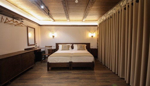 Deluxe-Doppel- oder -Zweibettzimmer
