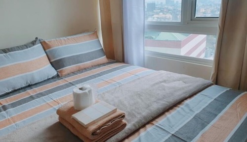 Business-Studio, 1 Queen-Bett