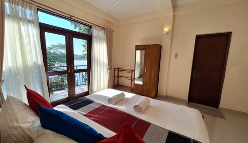 Villa, 5 Schlafzimmer, Raucher, eigener Pool