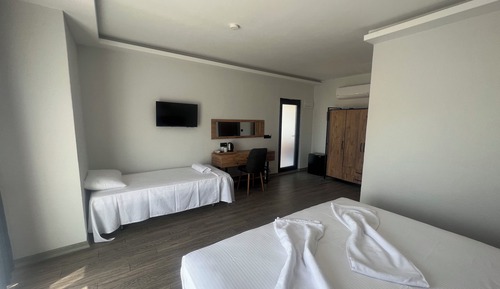 Standard-Dreibettzimmer, Gartenblick