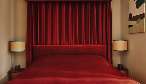 Zimmer, Balkon (Locke)