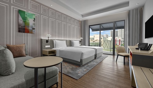 Zimmer, Mehrere Betten, Balkon