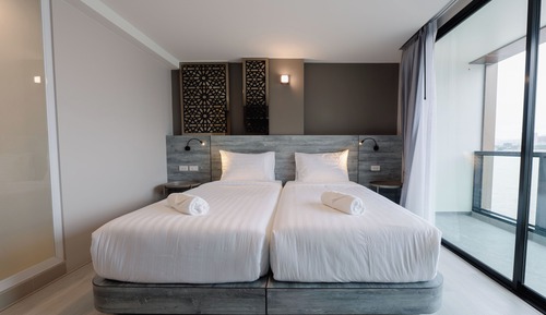 Standard-Zweibettzimmer, Flussblick
