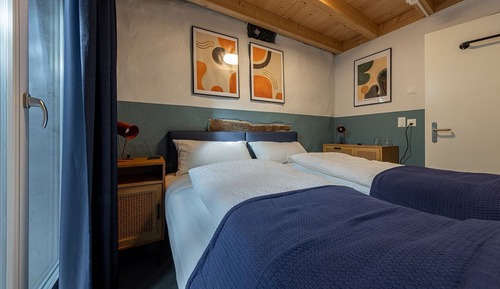 Standard-Doppel- oder -Zweibettzimmer