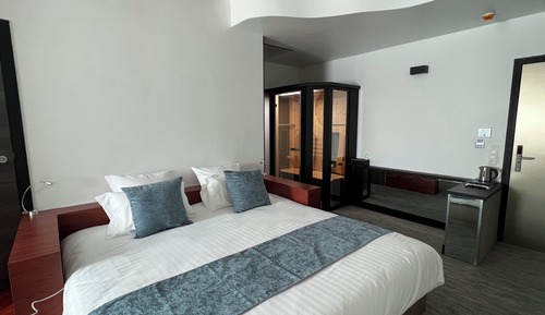 Grand-Zimmer, Nichtraucher, Whirlpool