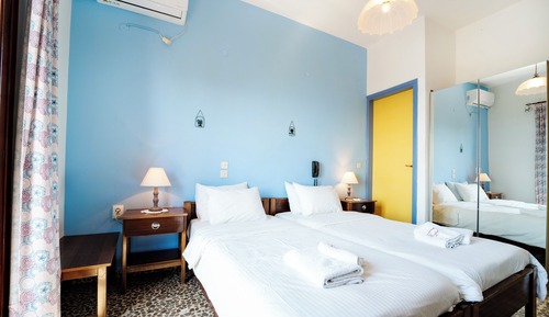 Basic-Doppel- oder -Zweibettzimmer