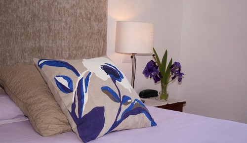 Doppel- oder Zweibettzimmer