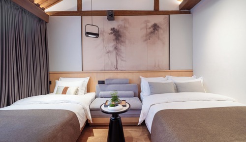 Deluxe-Dreibettzimmer, eigenes Bad