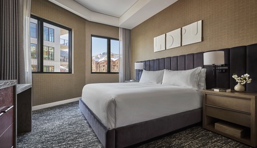 Two Bedroom Peak King/Bunks Accessible Residence