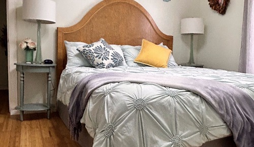 Design-Apartment, mit Bad, Poolblick (Pool View Apartment)