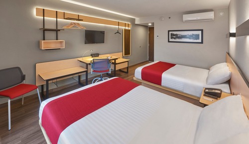 Zimmer, 2 Doppelbetten