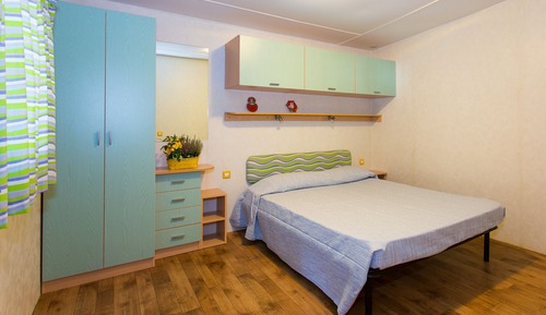 Comfort Mobile Home, 2 Bedrooms, Accessible