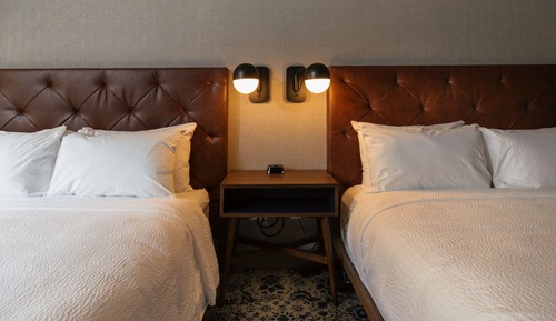 Traditional-Zimmer, 2 Queen-Betten