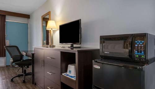 Zimmer, 2 Doppelbetten, Nichtraucher