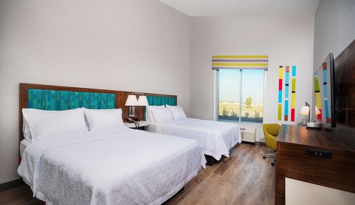 Zimmer, 2 Queen-Betten, barrierefrei (Hearing)