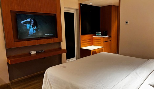 Zimmer, 1 King-Bett, Balkon