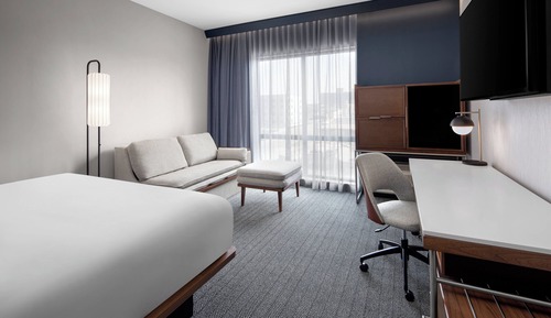 Zimmer, 1 King-Bett und Schlafsofa