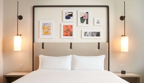 Deluxe-Zimmer, 1 King-Bett (Roll-In Shower)