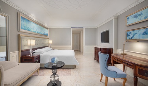 Standardzimmer, 1 King-Bett, Zutritt zur Club Lounge, Meerblick