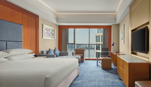 Premium-Zimmer, 1 King-Bett, eingeschränkter Seeblick