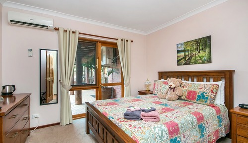 Familien-Suite, 1 Queen-Bett und Schlafsofa, eigenes Bad, Poolseite