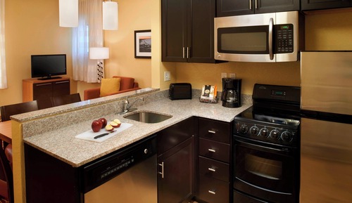 Suite, 2 Schlafzimmer (Mobility/Hearing Accessible, Tub)