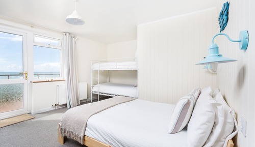 Superior-Suite, mit Bad (with beach facing balcony)