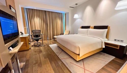 Standardzimmer, 1 King-Bett, barrierefrei, Zutritt zur Club Lounge