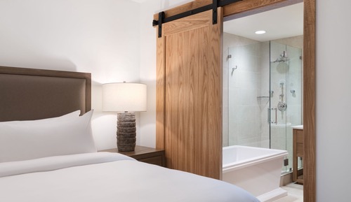 Signature-Suite, 1 King-Bett