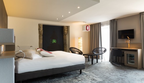 Superior-Doppel- oder -Zweibettzimmer