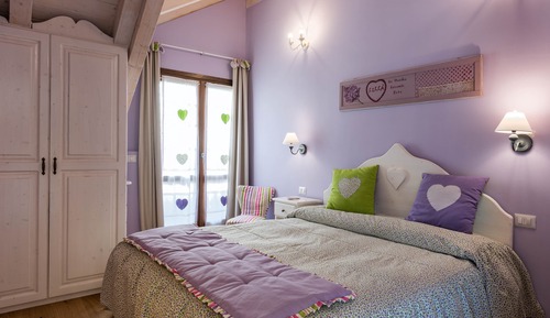 Superior-Doppel- oder -Zweibettzimmer