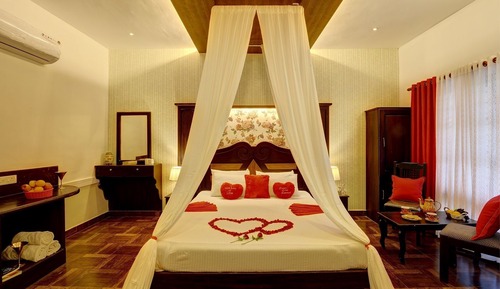 Honeymoon-Suite, 1 King-Bett
